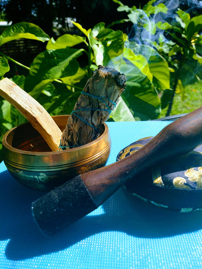 SAGE AND PALO SANTO (CLEANSE YOUR SPACE)